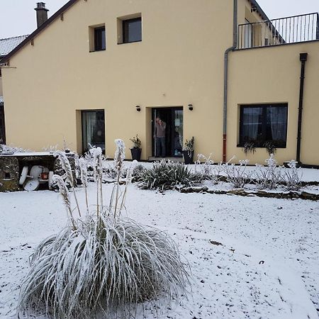 Les Jardins De La Grange Acomodação com café da manhã Rezonville Exterior foto
